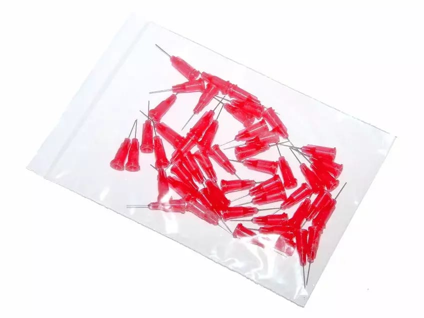Przyklejane igły dozujące z kaniulą ze stali nierdzewnej 25,4mm czerwone 25G 50szt