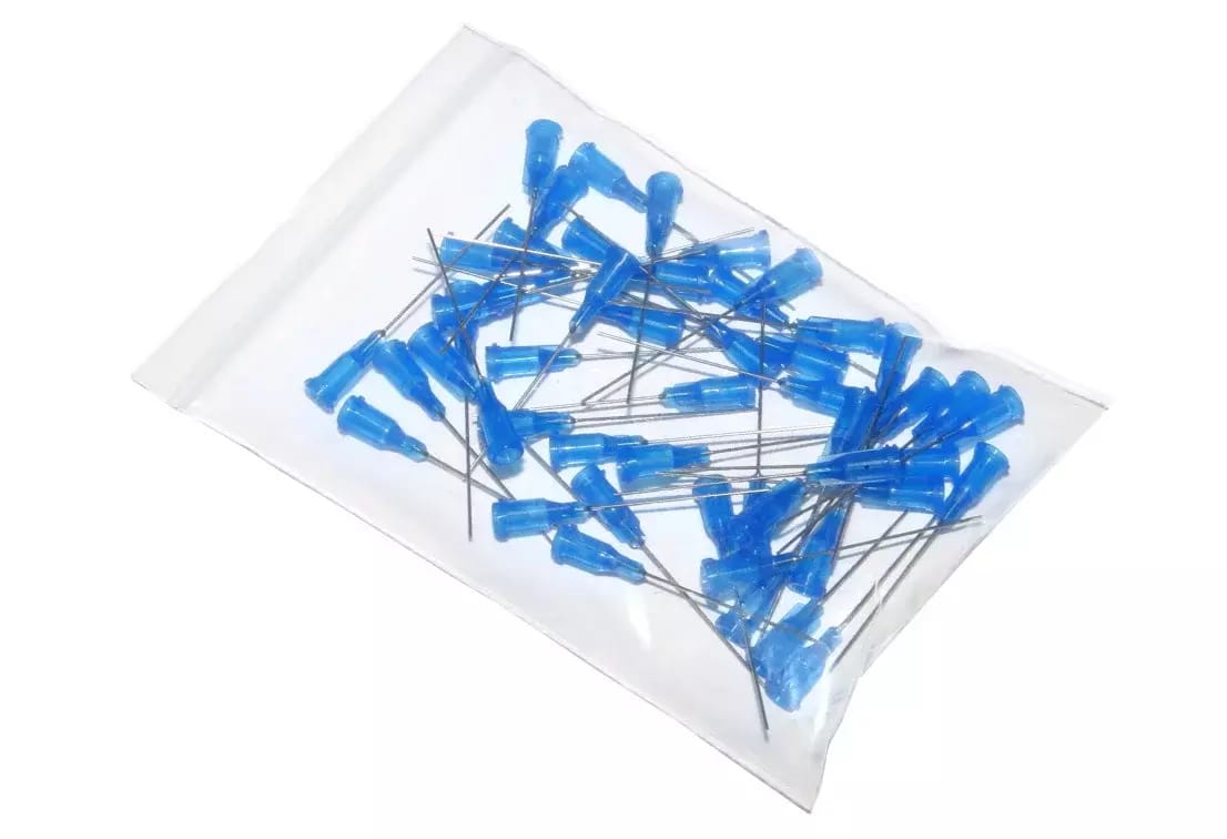 Przyklejane igły dozujące z kaniulą ze stali nierdzewnej 38,1mm niebieskie 22G 50szt