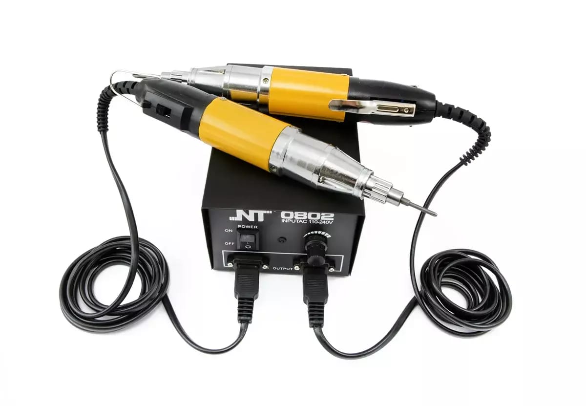 Zestaw dwóch wkrętaków dynamometrycznych NT-0802 H4