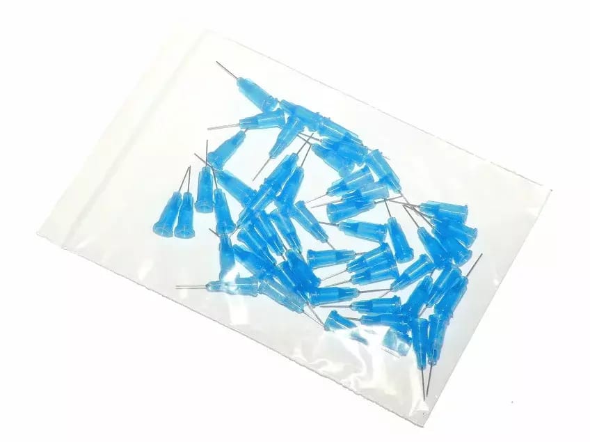 Przyklejane igły dozujące z kaniulą ze stali nierdzewnej 12,7mm niebieskie 22G 50szt