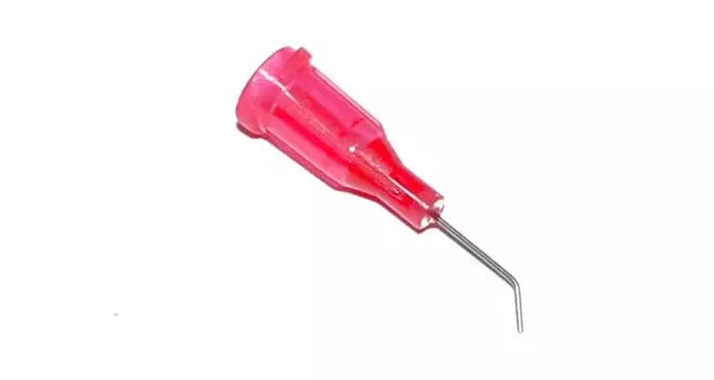 zakrzywione pod kątem 45° igły dozujące z kaniulą ze stali nierdzewnej czerwone 25G 1szt