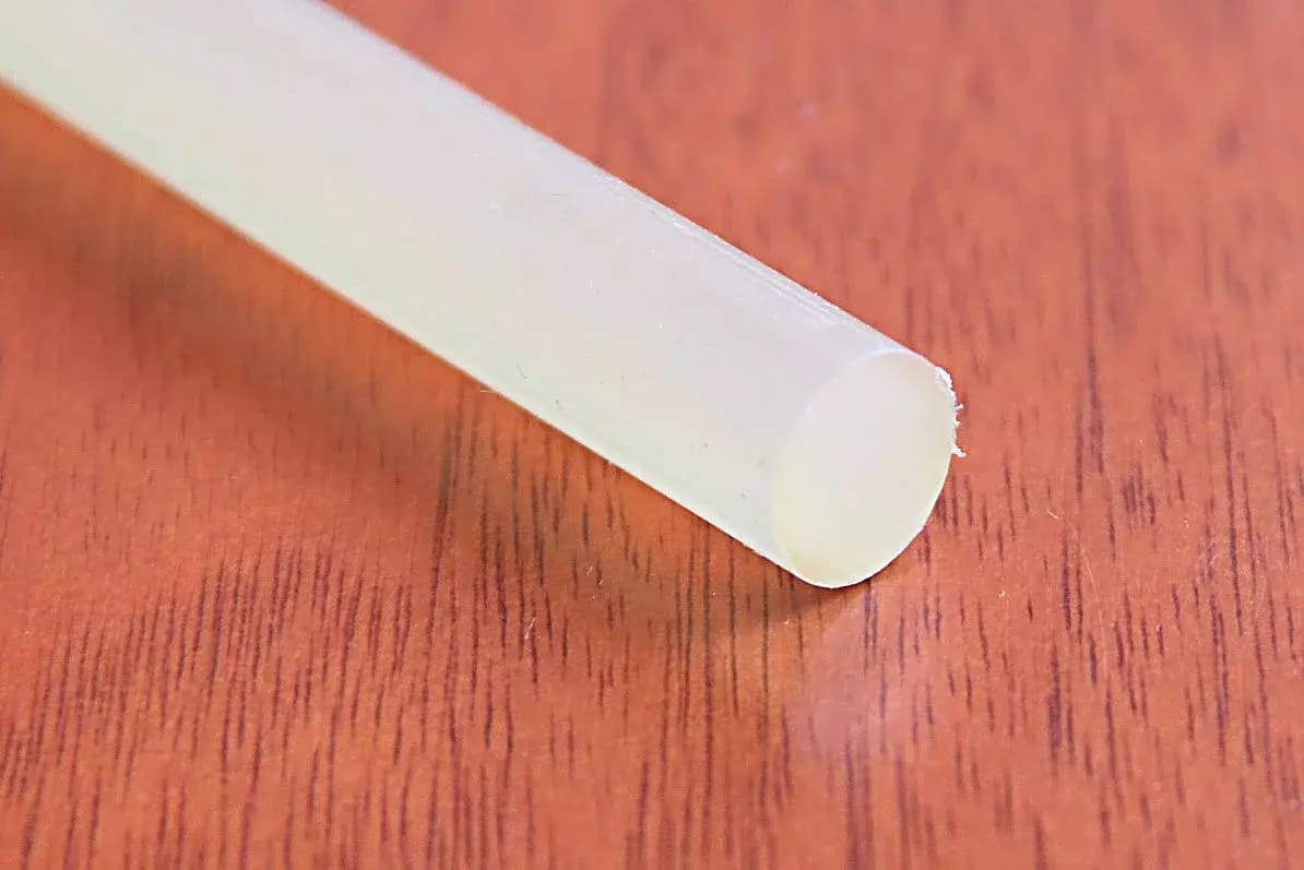 Specjalny niskotemperaturowy klej termotopliwy o wyjątkowej lepkości i elastyczności 32 sztuki (1 kg) – 2